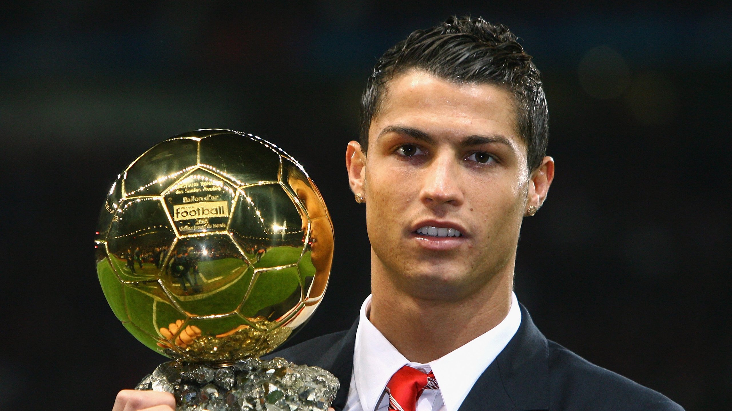 萨拉赫遭遇十二连败，RNG教练面临压力！